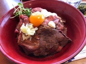 ローストビーフ丼 いがらし