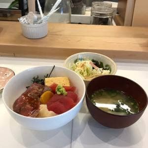 藍色の時