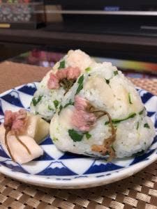 田中物産漬物本舗 しおのくら