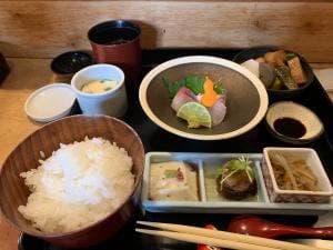 ごはんや一膳