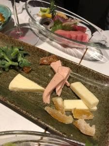 ウミフィッシュマーケットレストラン