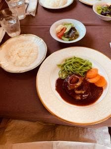 タンシチューの店トムズ