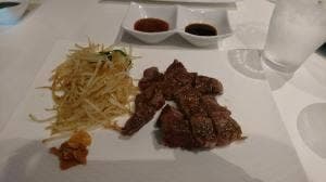 ステーキハウス小で毬