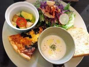 Cafe La Cachette