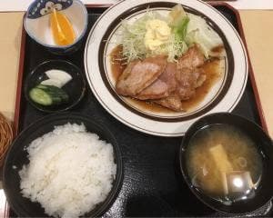 しみずや