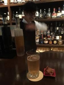 アニーホールバー