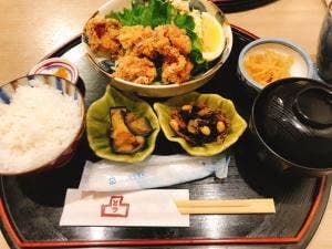 ごはんや凸