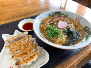 精進湖観光案内所 食堂