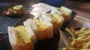 炭火焼とり あいだ