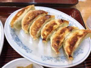 ぎょうざの満洲 宮原駅前店