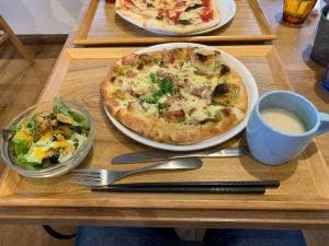 ツバメカフェ PIZZA&RESTAURANT