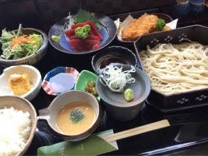 手打ちそば・うどん・ごはん 葉月