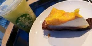 スターバックス コーヒー TSUTAYA BOOK APARTMENT Shinjuku店