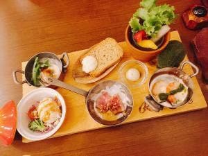 カフェ&ダイニング リヴォイス
