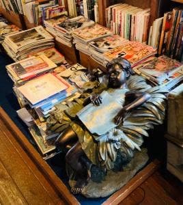 WORLD BOOKS CAFE