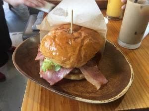 サンバーガー&彦根クレープ