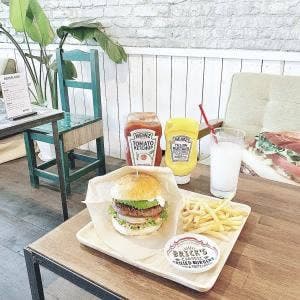 THE BRICKS CAFE