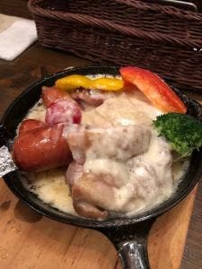 ラクレットチーズ&肉バル LODGE 大宮店