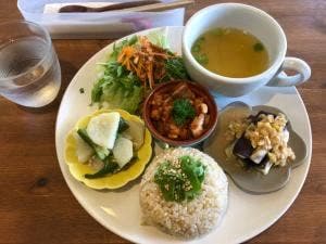 いつか森になるカフェ