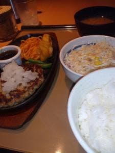 やよい軒 八王子店