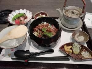 ロイヤルベーカリー 古賀サービスエリア上り線店