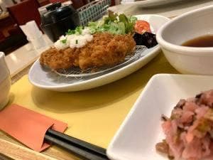 ロイヤルホスト 山の田店