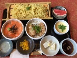 魚活鮮とあぶり焼 海へ アパホテル川沿店