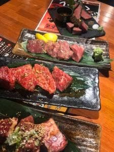 炭火焼肉ぶりっじ