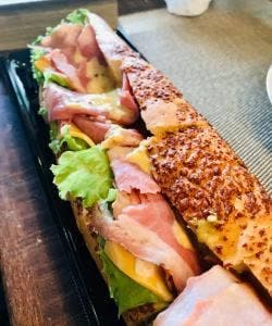 小麦の郷 ライフ篠崎店