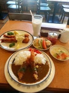 ビラ