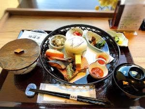 予約制個室和食 みやま 京王プラザホテル札幌