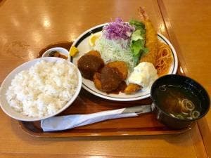 レストランとよだ