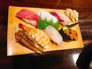 すし萬