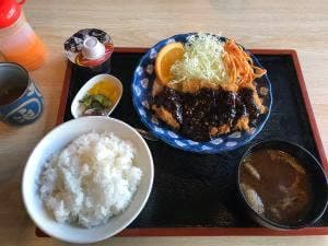 金屋食堂