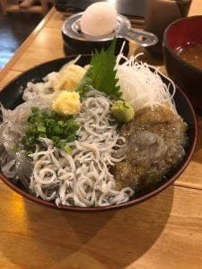 海鮮丼専門店 伊助