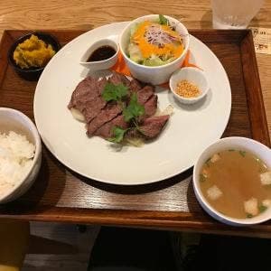 Dining PLUS358