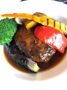 煮込み料理とワインの店 レストラン オールドエイジ