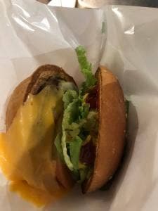 フレッシュネスバーガー イオンモール岡山店