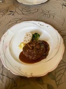 西洋食倶楽部紅茶屋カン月
