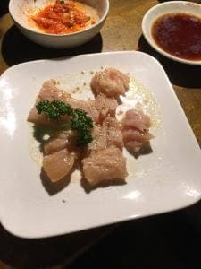 炭火焼肉 牛八