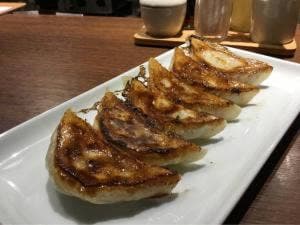 北新地ぎょうざ家 バル