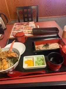 やじろべえ 春日井店