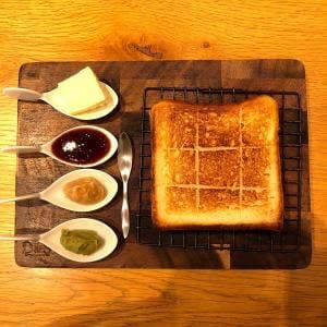 高級食パン嵜本＆jam