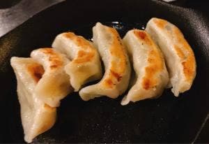 餃山人