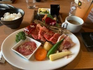 焼肉 鉢屋