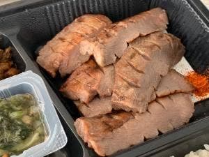 牛たん炭焼 利久 本町店