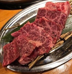 白金ホルモン まる福