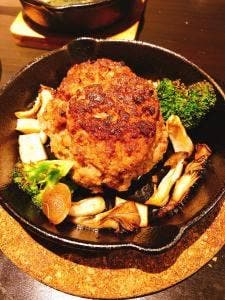 29+831=860 肉バル HELLO