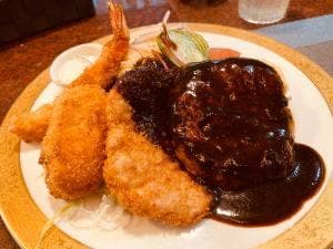 グリルフカオ