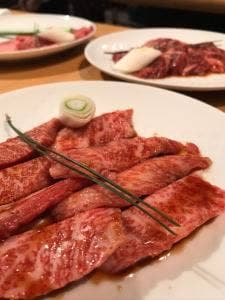 焼肉ひゃら亭